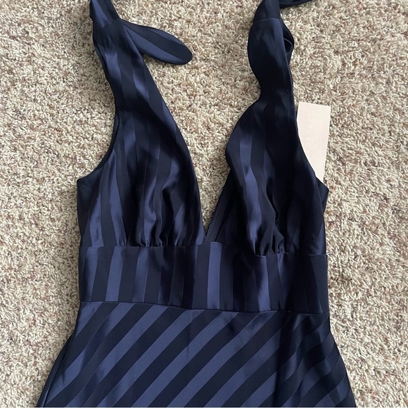 Keepsake The Label Revolve Abound Gown Dress S (US4) Navy Full Lengthh NWT! - Picture 8 of 13